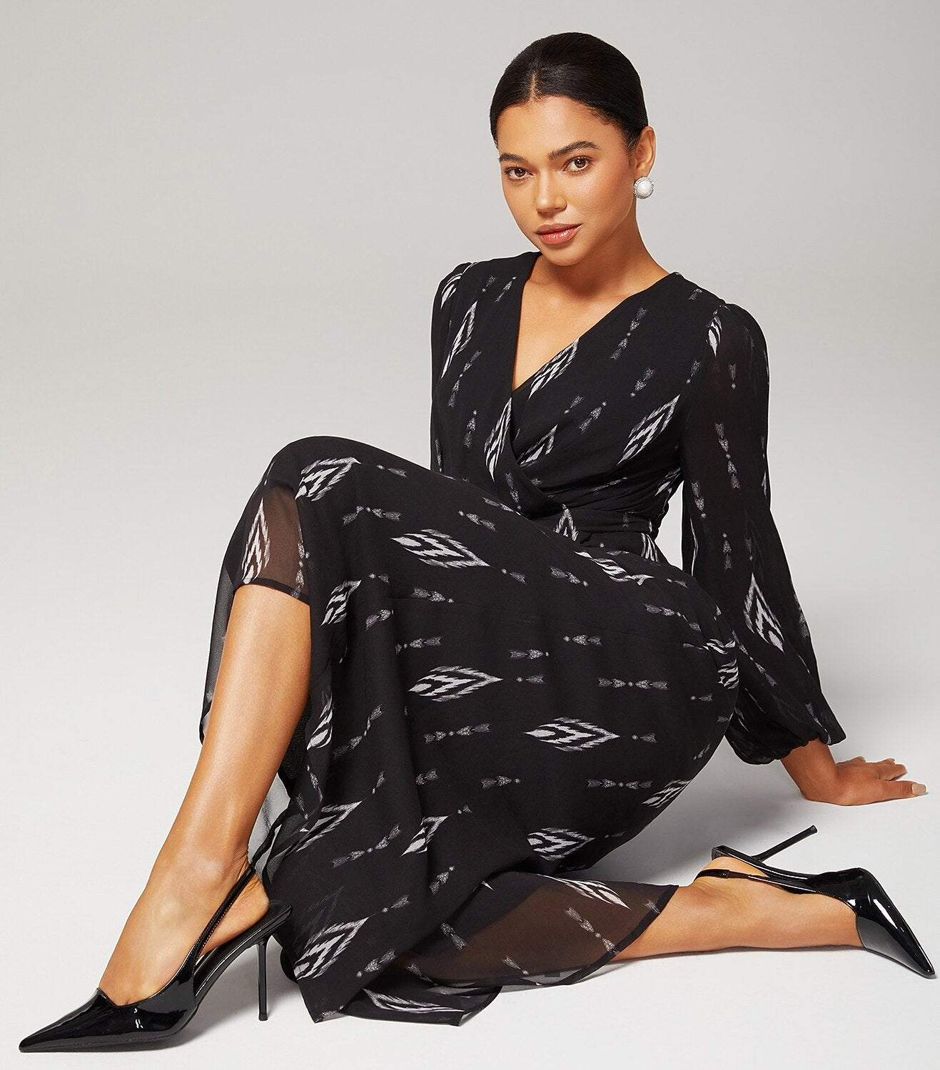 Black Chiffon Geometric Print Wide Leg Waist Cinching Jumpsuit