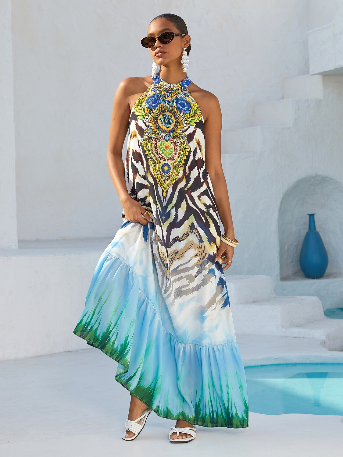 Ätherisches Quallen-Chiffon-Maxikleid mit schwebendem Design