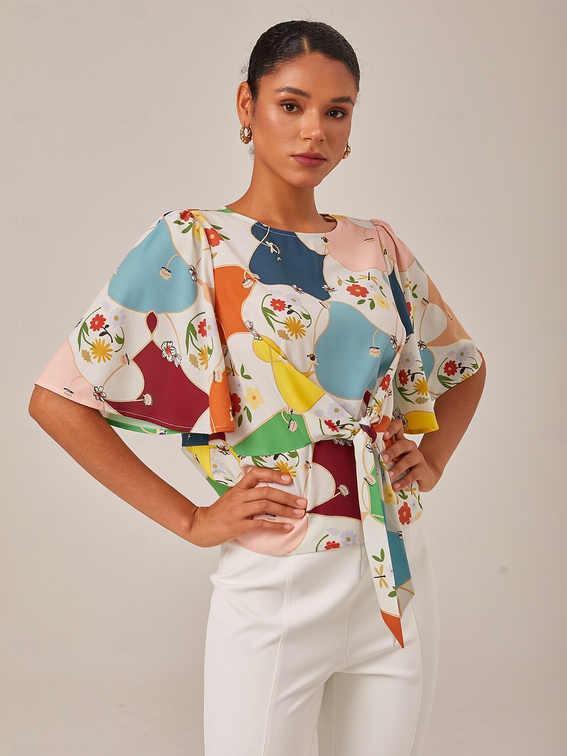 Geometric Floral Tie Front Top