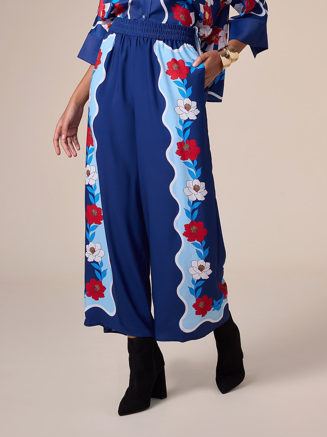 Retro Printing Satin Loose Wide Leg