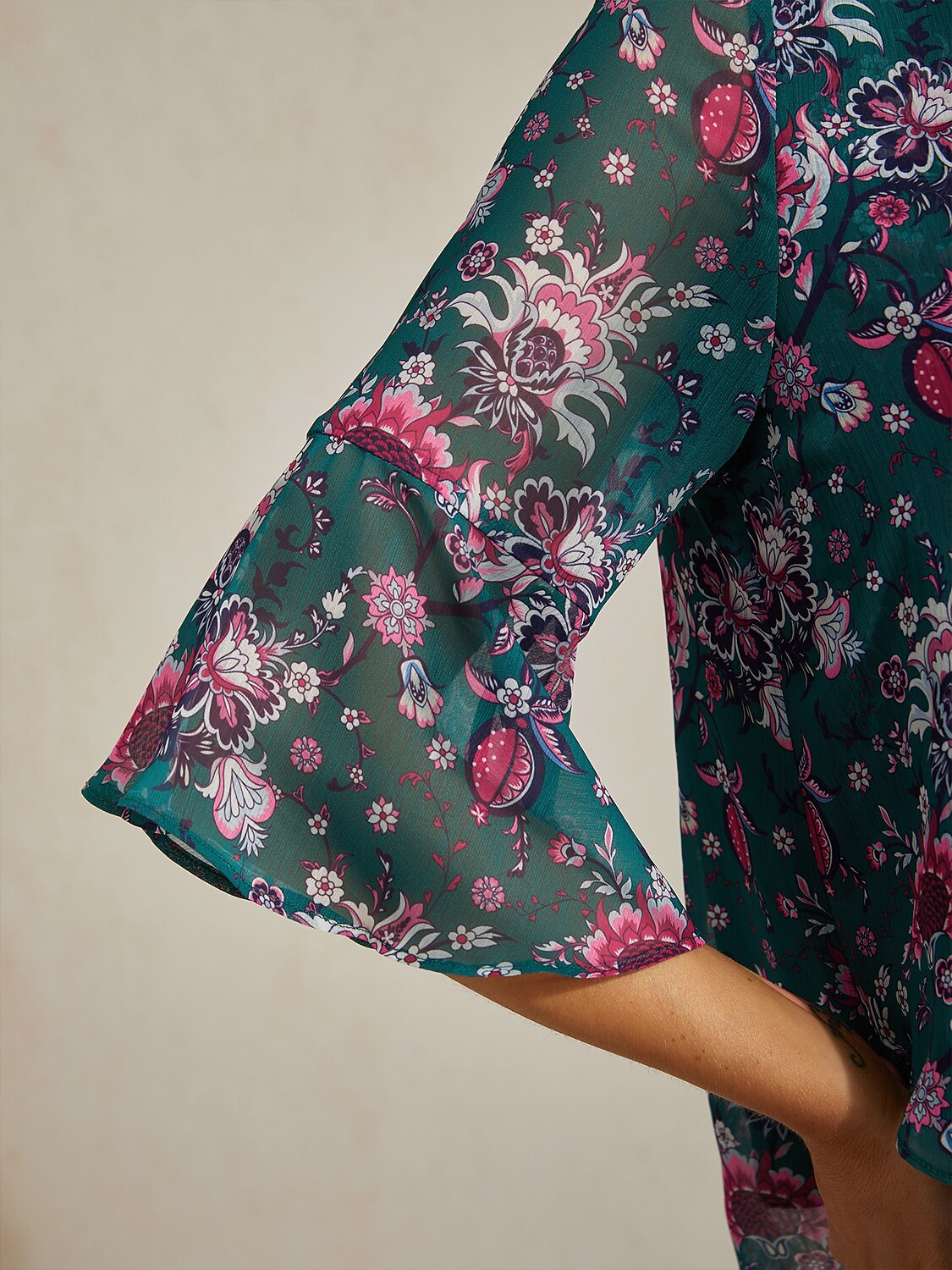 Floral Print Sheer Flowy Chiffon Blouse