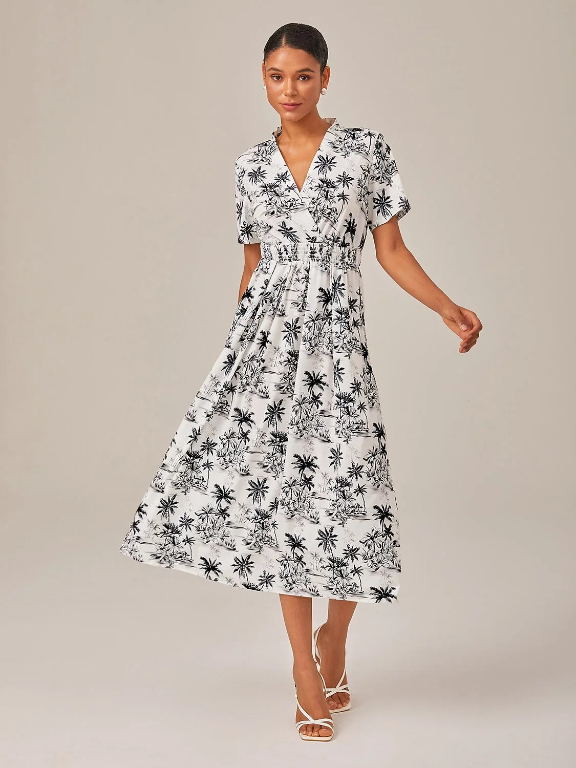 Black & White Beach Print Vacation-Style Midi Dress