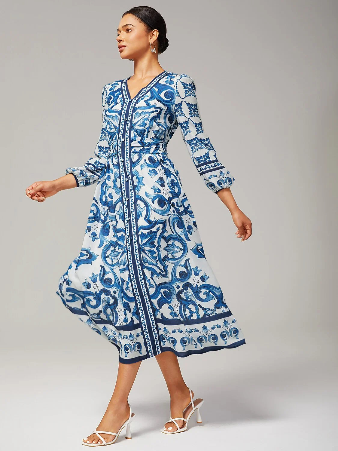 Porcelain Print V Neck Slim Fit Maxi Dress