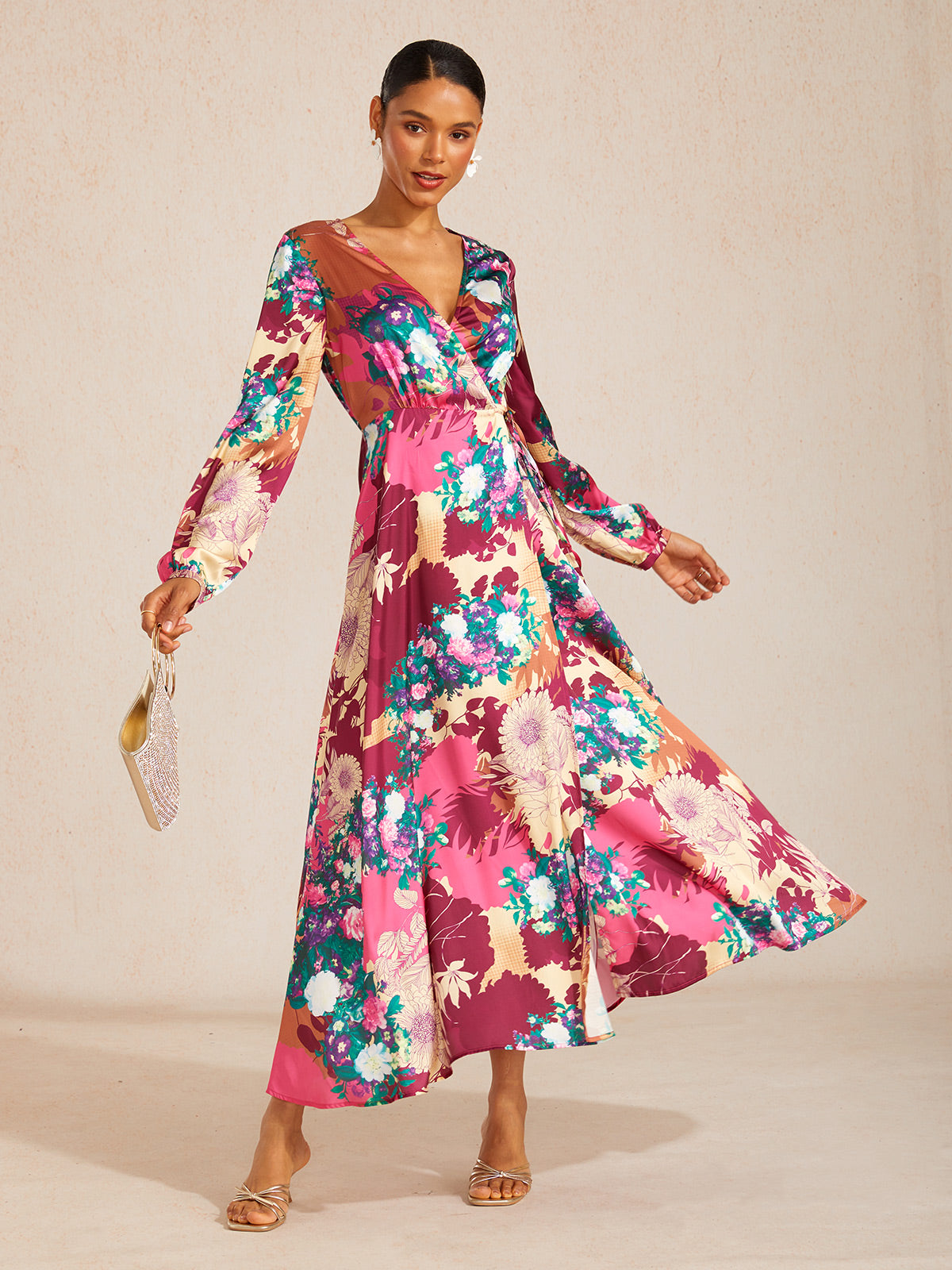 Maxikleid aus seidigem Satin mit Blumenmuster "Sonnenuntergangsblüte"