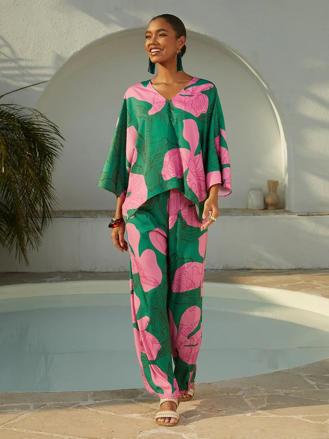 Vacation Contrast Geometric Print Dolman Sleeve Satin Top