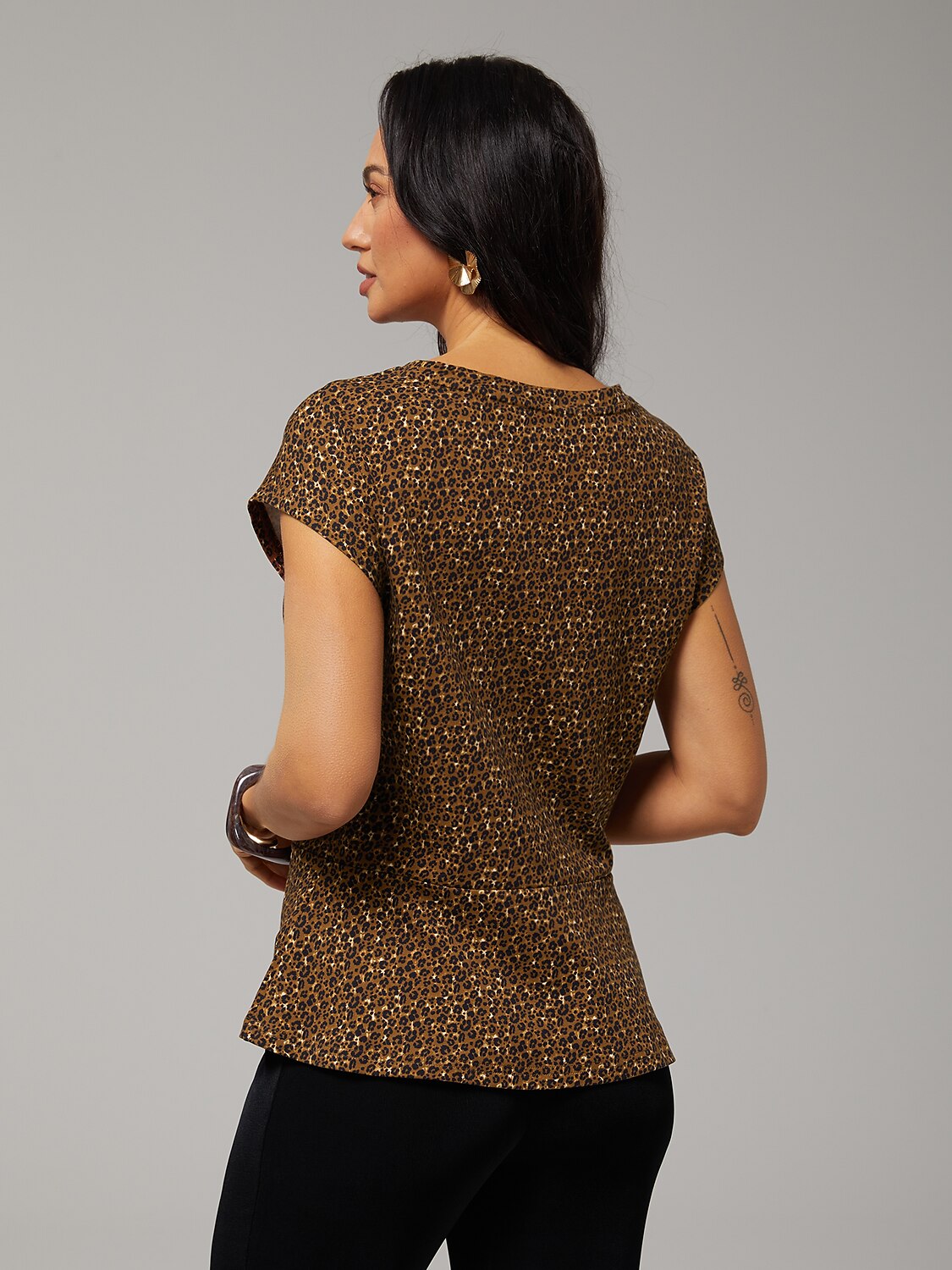 Top de algodón con estampado de leopardo y diseño anudado para vacaciones