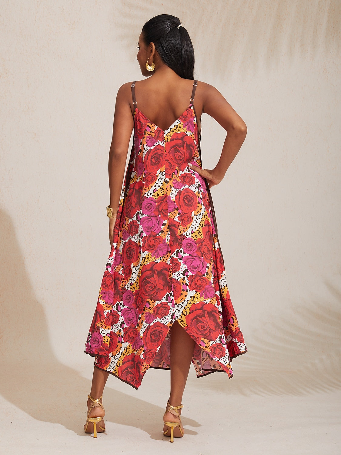 Vestido Midi de Tirantes Asimétricos con Cuello en V de Rayón