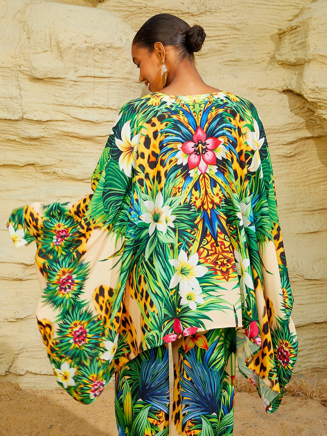 Tropische Verführung Fließende Chiffon-Dolman-Ärmel-Bluse