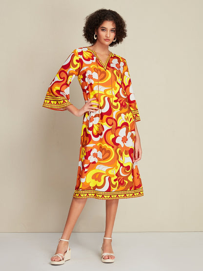Vestido Midi Satinado con Estampado Floral y Lazada Delantera