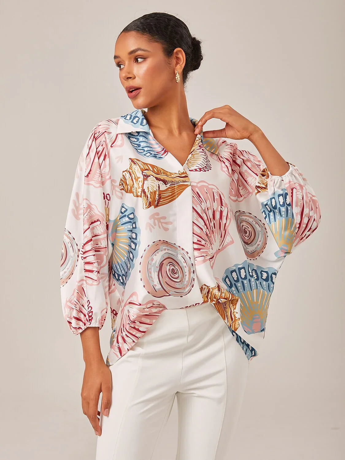 Shell Print Relaxed Fit Overhead V Neck Blouse