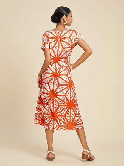 Robe midi en satin style folk à cordon de serrage et fente