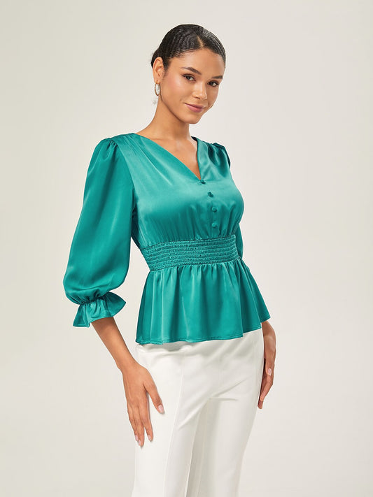 Elegante taillierte Bluse aus seegrünem Satin