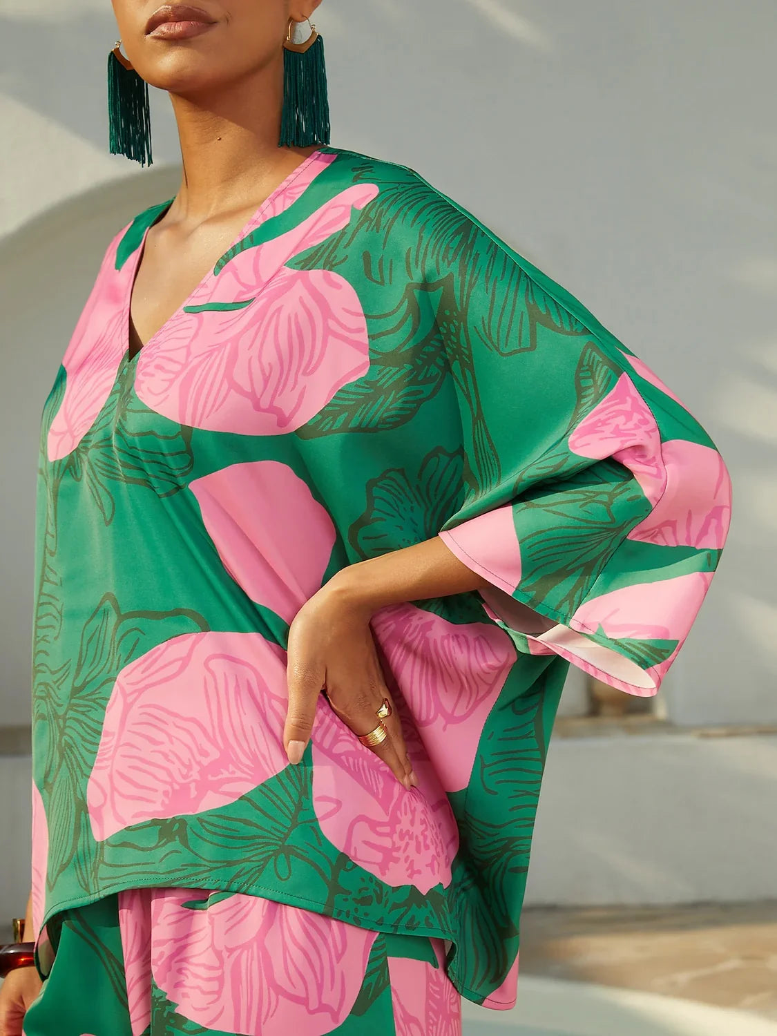Vacation Contrast Geometric Print Dolman Sleeve Satin Top
