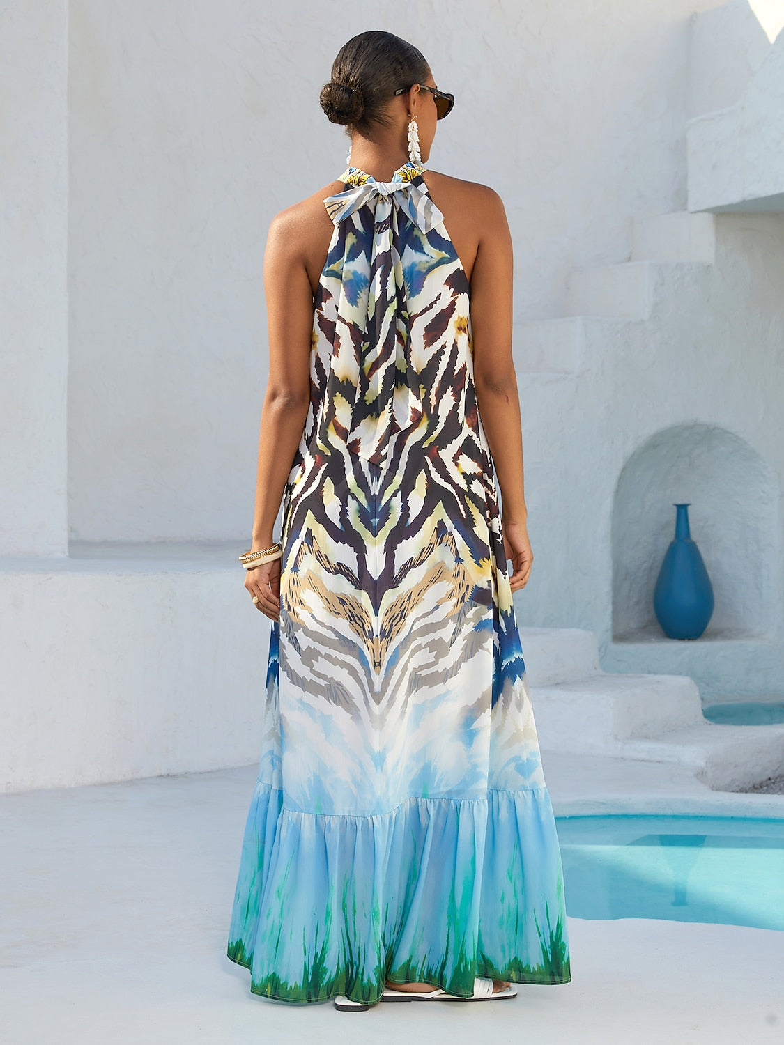 Ätherisches Quallen-Chiffon-Maxikleid mit schwebendem Design