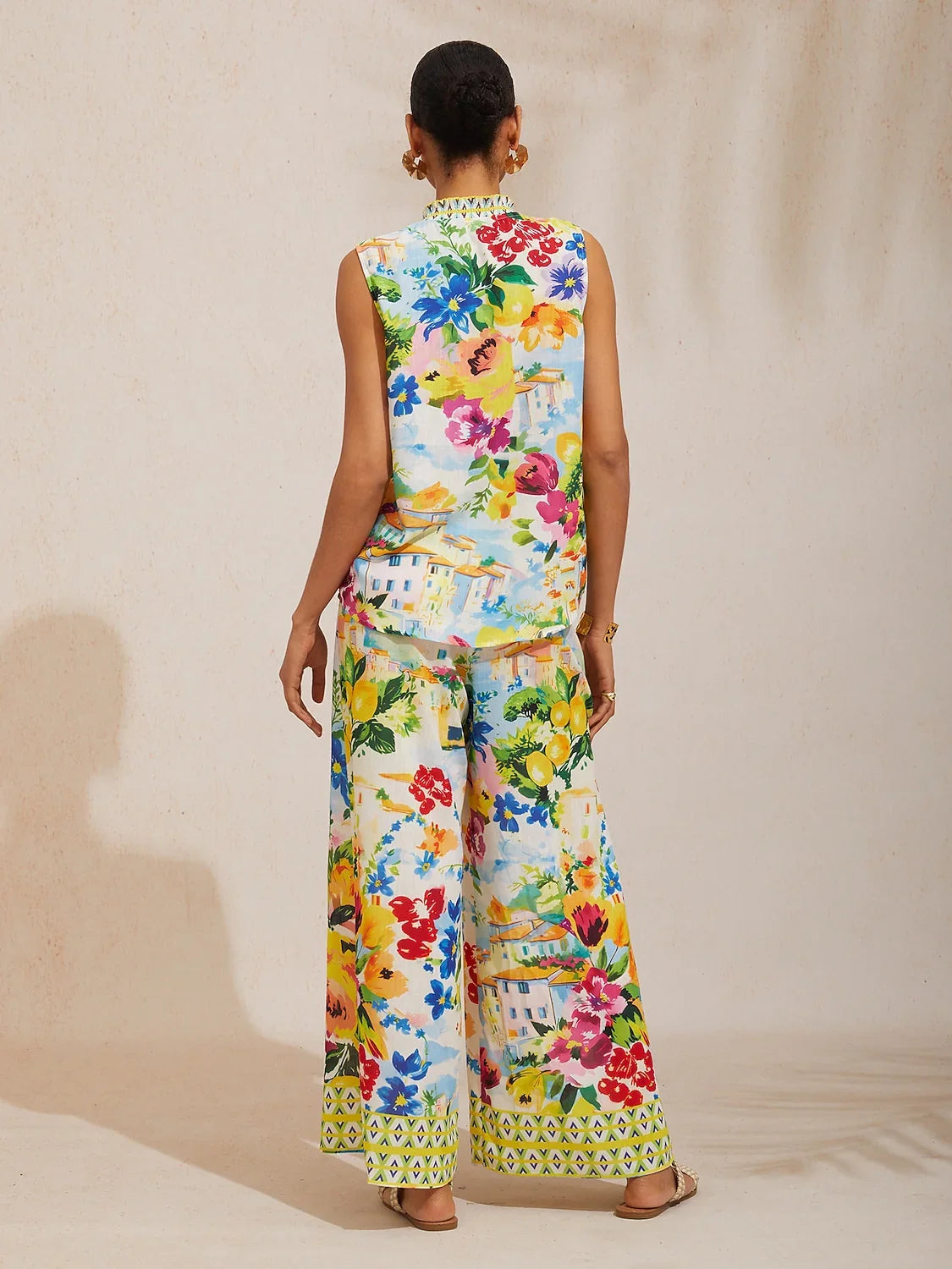 Holiday Citrus Garden Airy Linen Look Sleeveless Top
