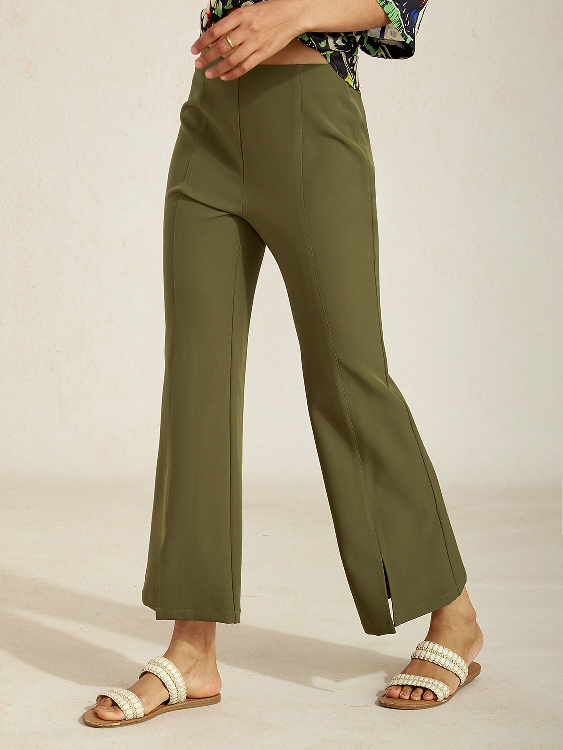 Slightly Stretch Fine Rib Cropped Flared Pants