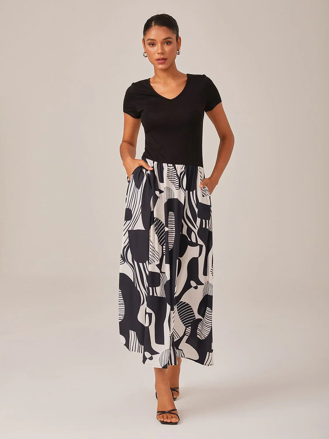 Black-White Geometric Abstract Print Casual Dress