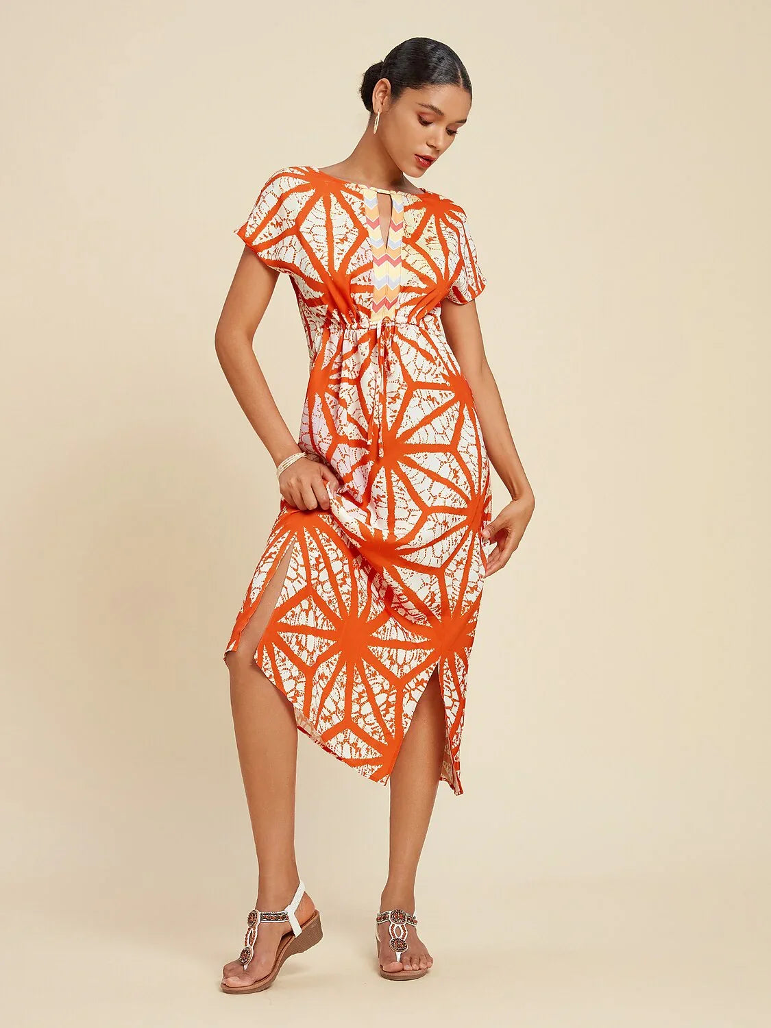 Robe midi en satin style folk à cordon de serrage et fente