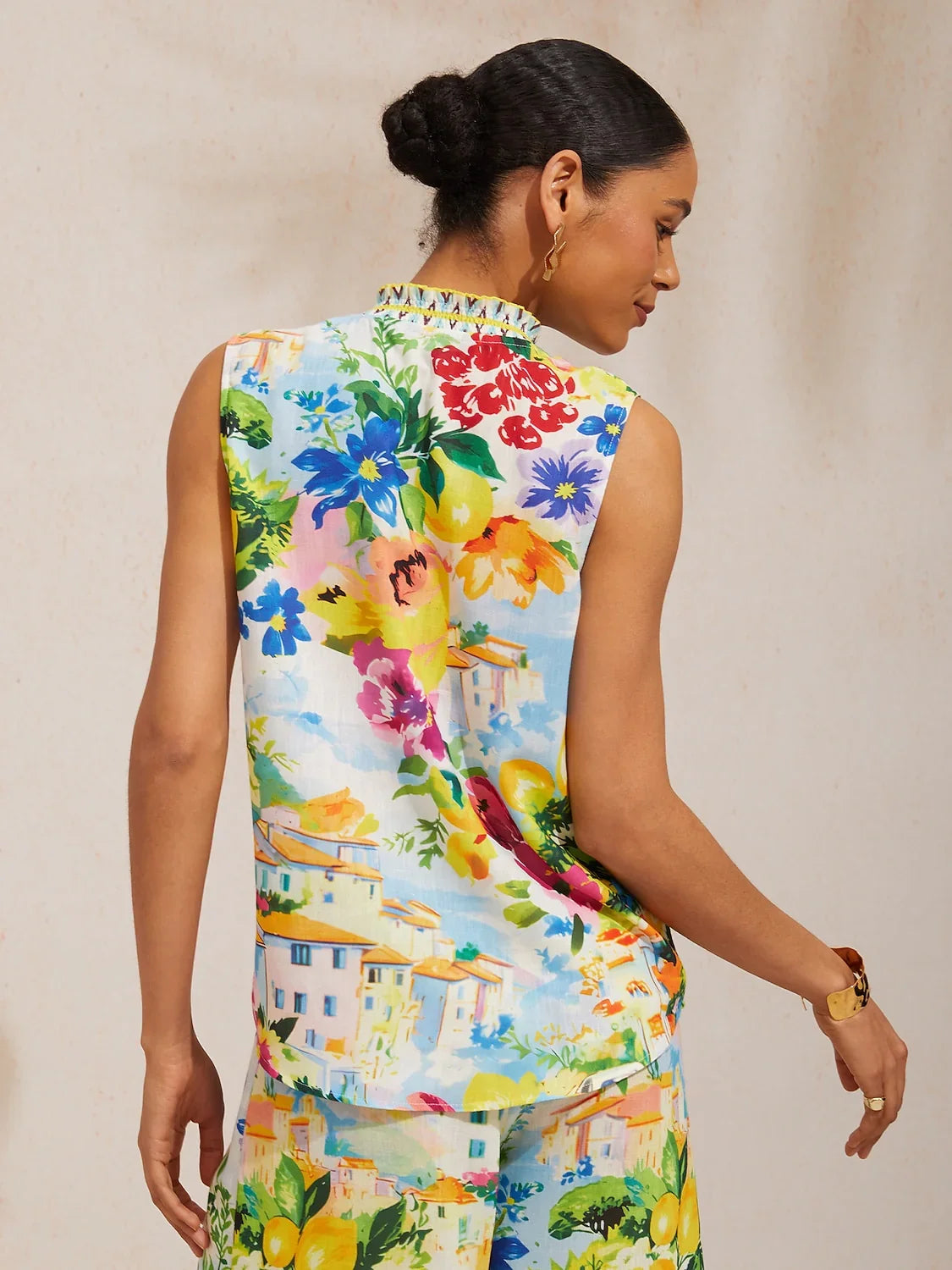 Holiday Citrus Garden Airy Linen Look Sleeveless Top