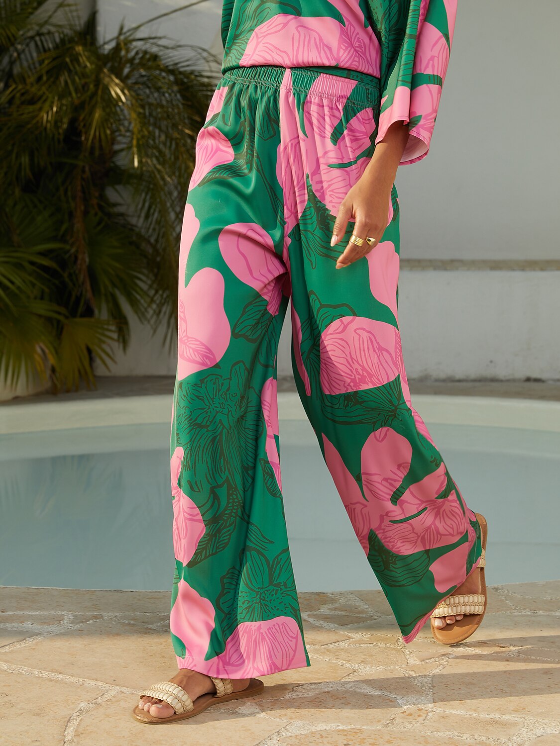 Satin Geometric Contrast Color Block Straight Pants