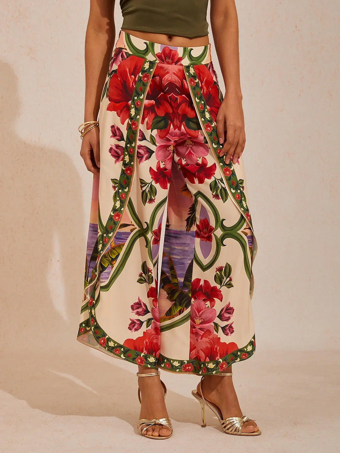 Hawaii Palm Silky Satin Floral Top