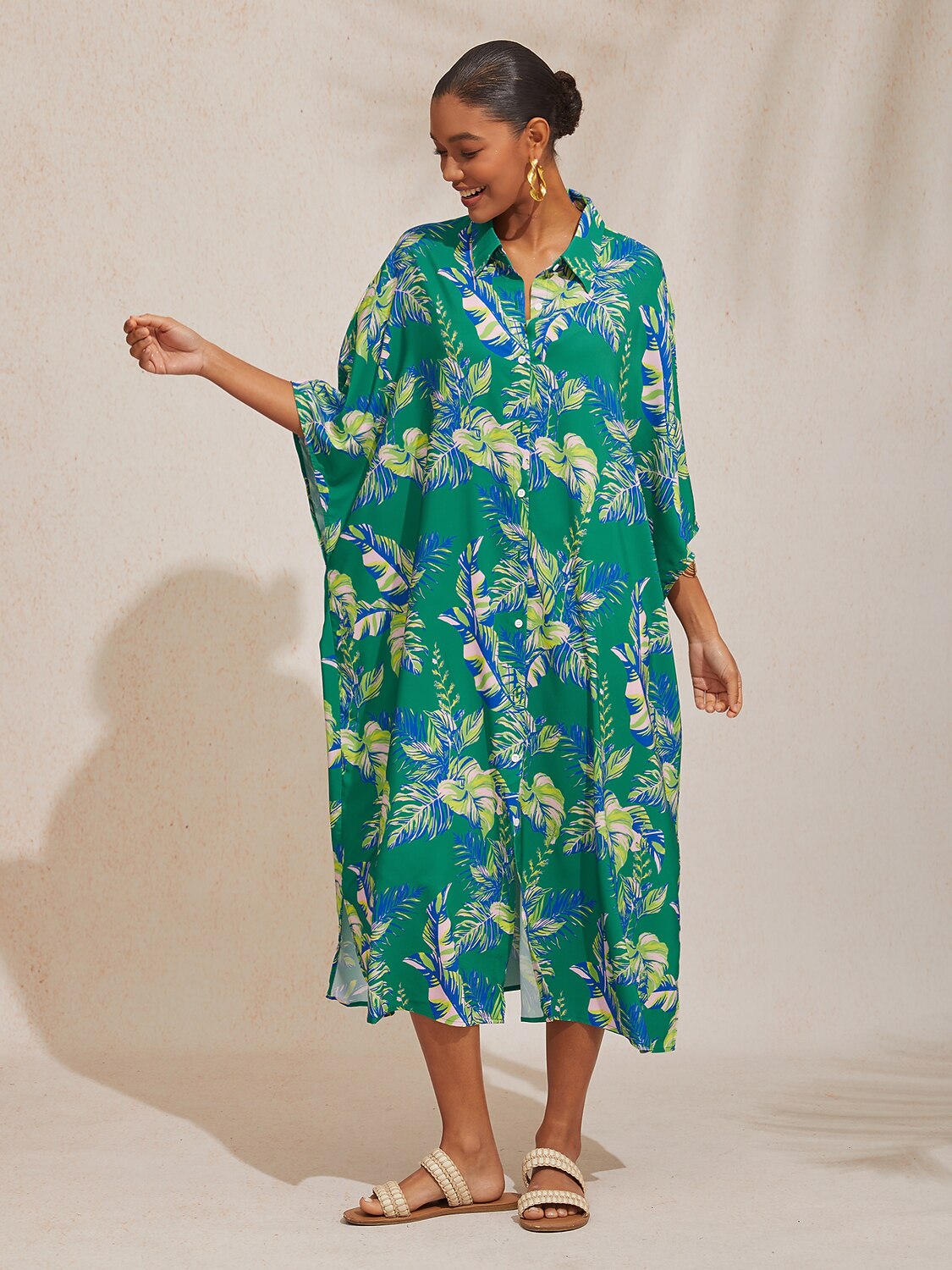 Robe mi-longue en mousseline à manches courtes et imprimé feuilles
