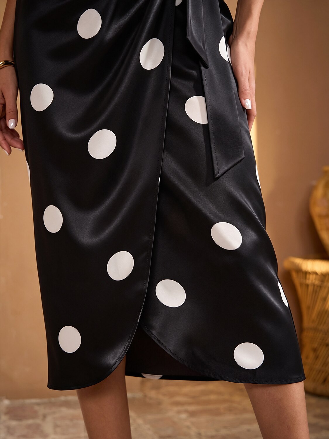 Elegant Polka Dots Cotton Like Wrap Skirt