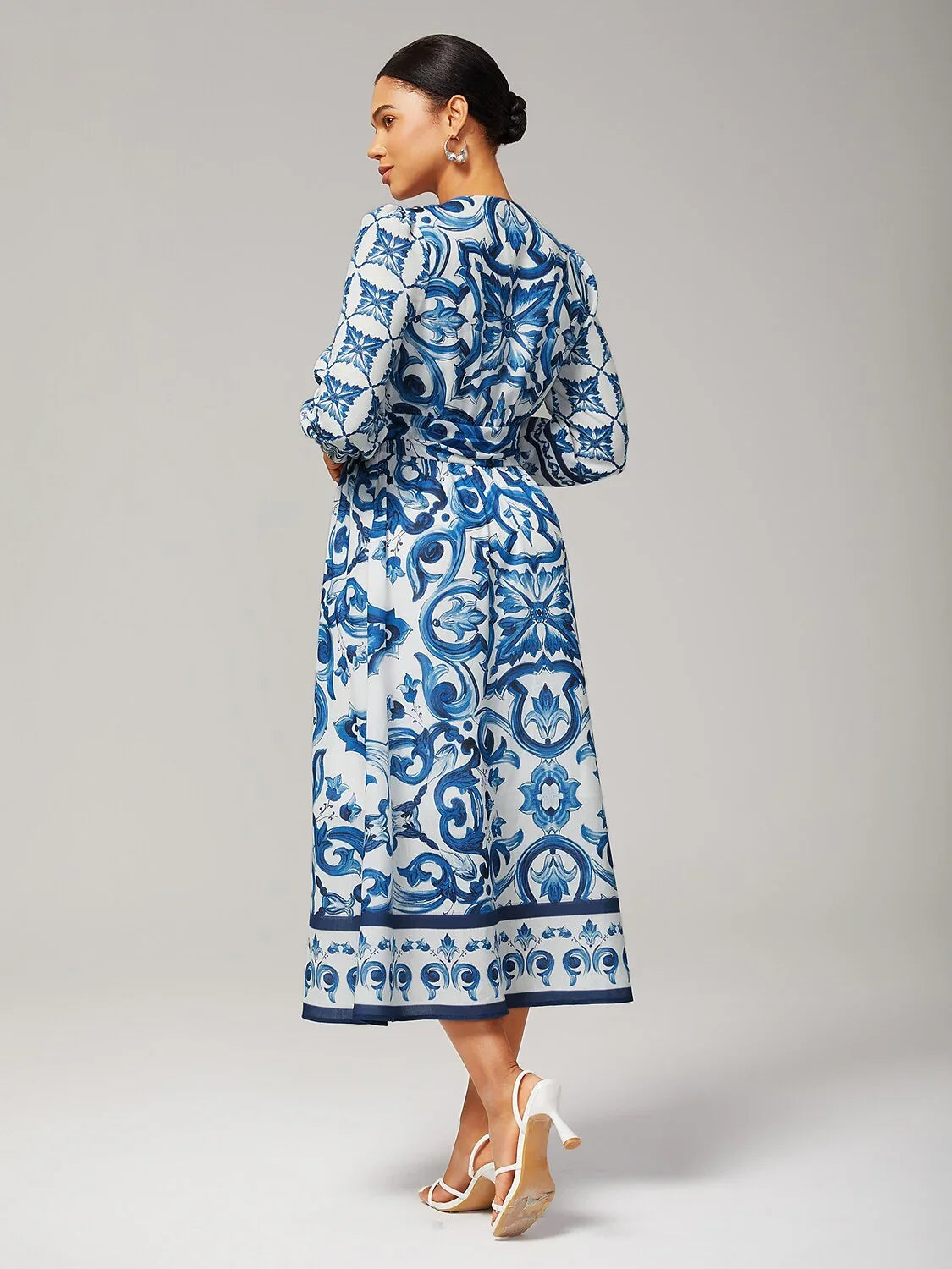 Porcelain Print V Neck Slim Fit Maxi Dress