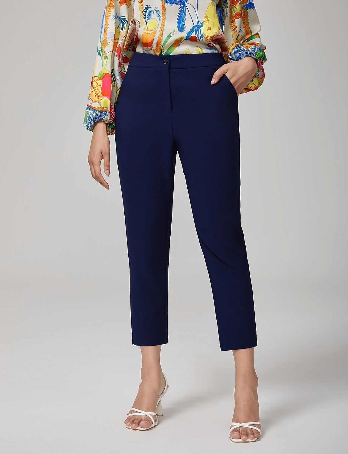 Knöchellange lässige dunkelblaue Hose