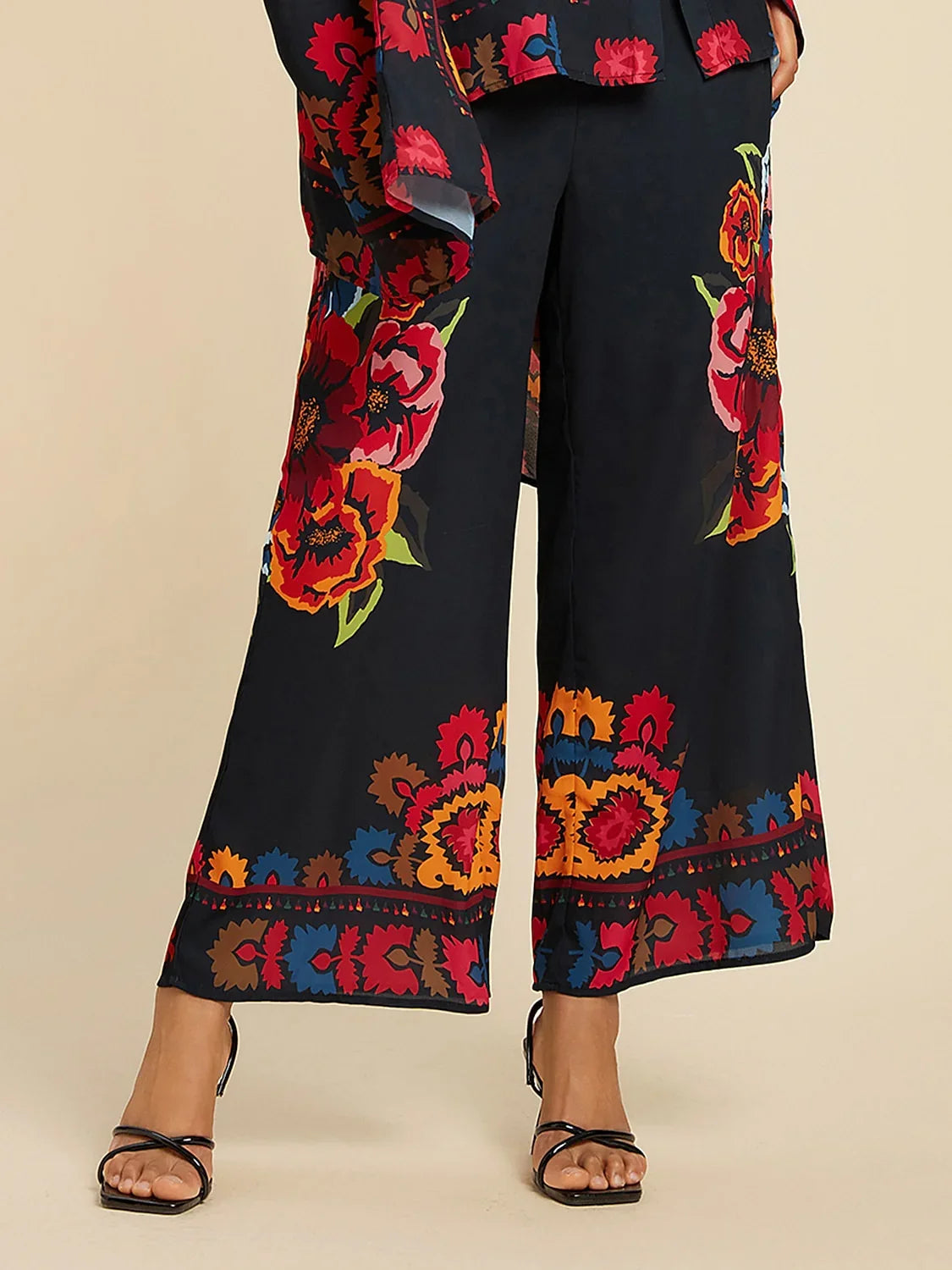 Pantalons en chiffon à impression florale et taille élastiquée