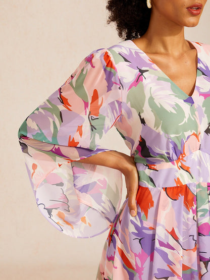 Robe maxi en chiffon à imprimé floral et manches évasées