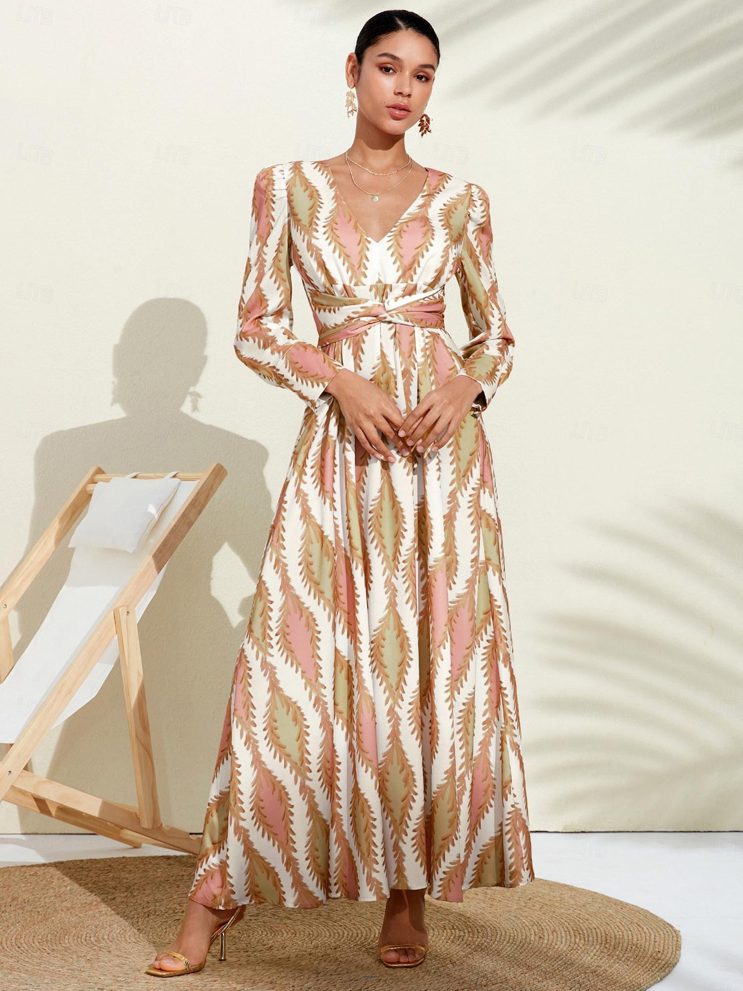 Elegante Vestido Maxi con Estampado Floral de Satén