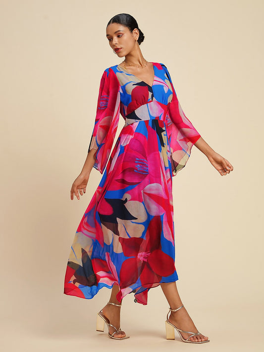 Maxikleid aus Chiffon mit ausgestellten Ärmeln und Blumenmuster