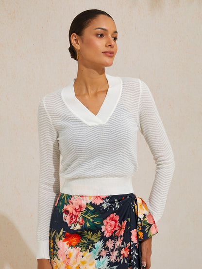 Wavy Detail Thin V-Neck Sweater