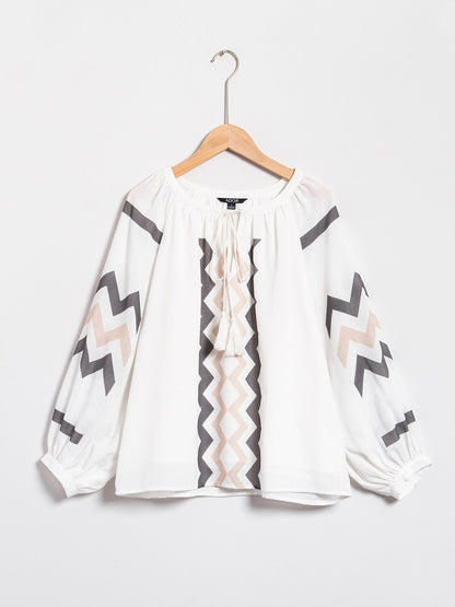 Linen-Like Geometric Puff Sleeve V Neck Top