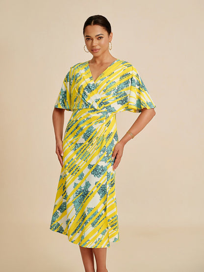 Bold Print Batwing Sleeve Midi Dress