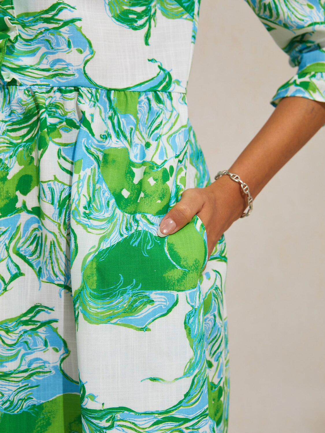 Graphic Art Mustang Linen Look Midi Dress