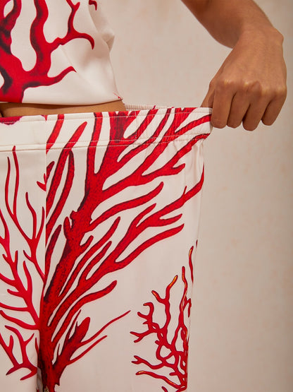 Coral Riviera Hose aus seidigem Satin mit geradem Bein
